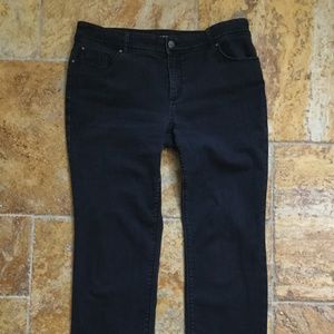 Chico's Platinum denim Ultimate Fit size 2 short